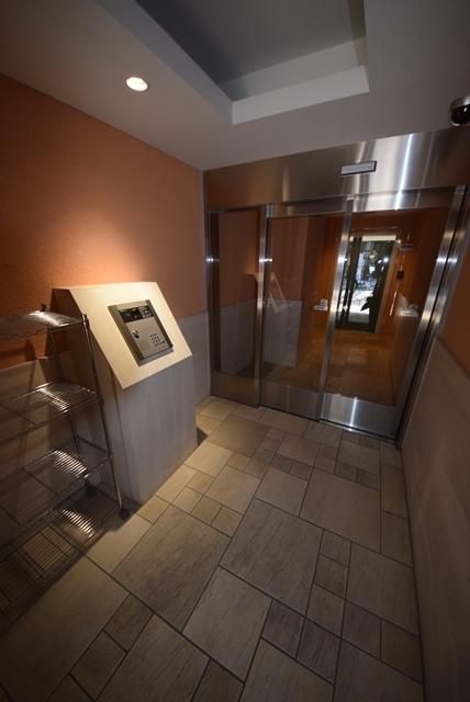 エントランス　★オートロック付きマンション★