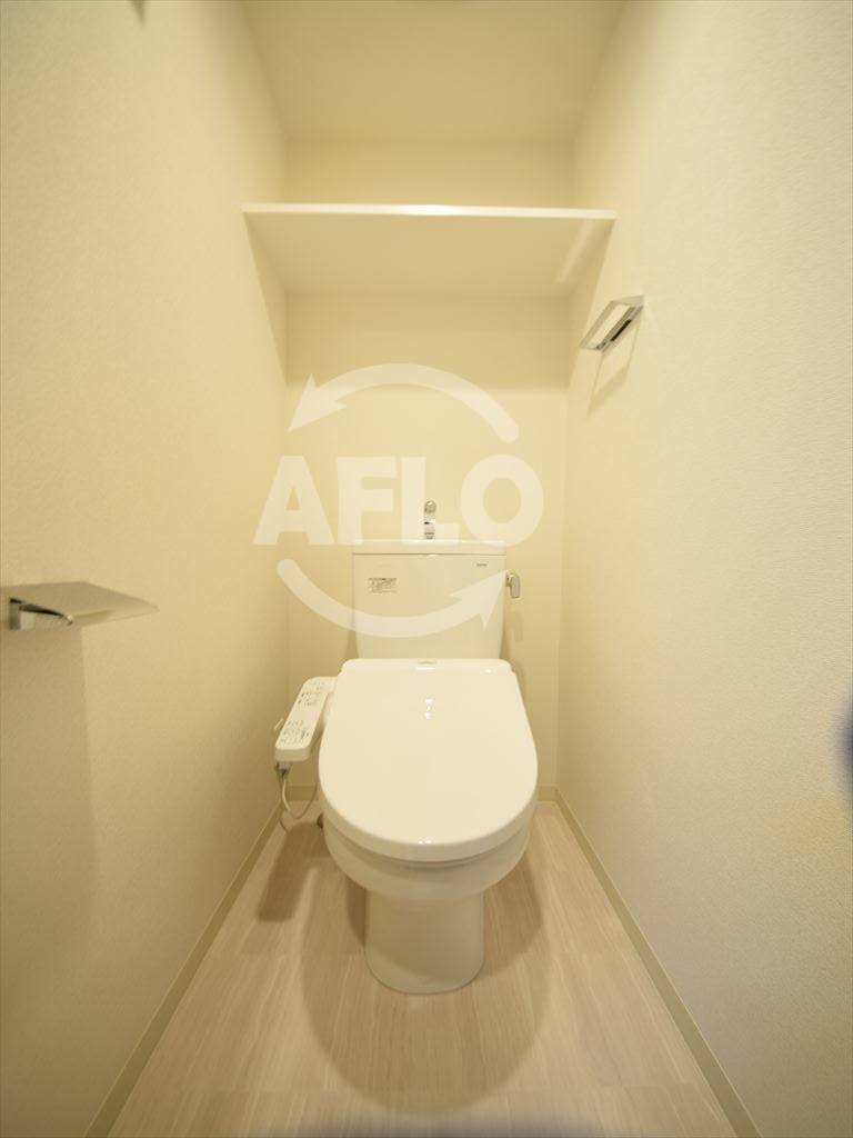 トイレ　プレサンス難波インフィニティ　トイレ