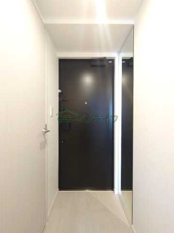 玄関　別部屋の参考写真です。