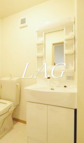 洗面設備　独立洗面台です。