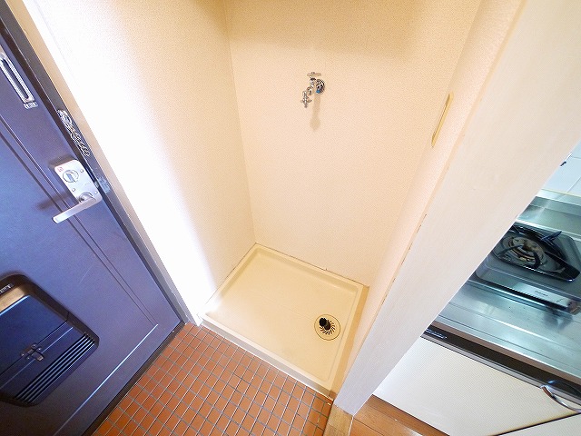 その他設備　洗濯機置場付きです