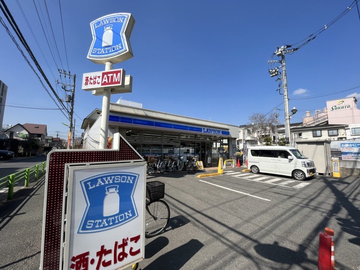 コンビニ　ローソン世田谷玉堤一丁目店（コンビニ）まで103m