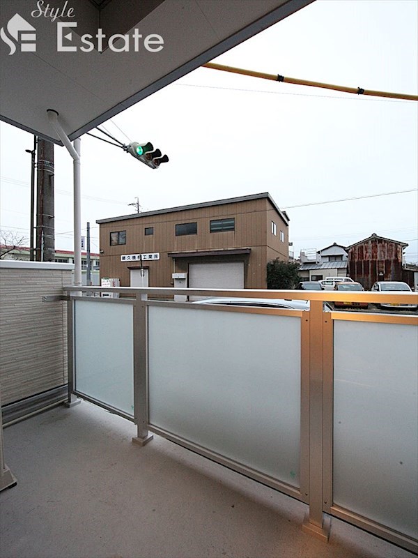 バルコニー　バルコニー