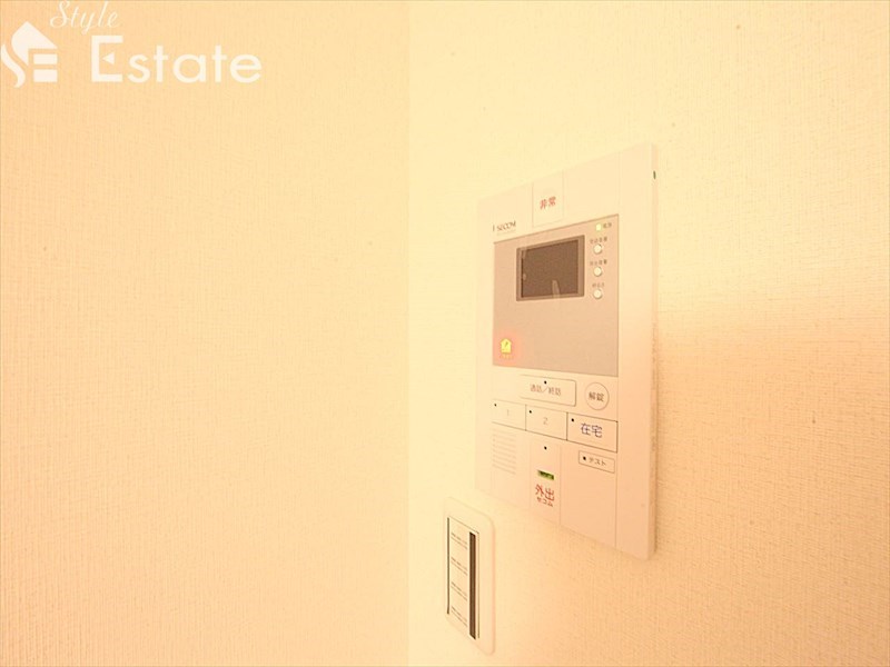 セキュリティ　モニター付きインターホン