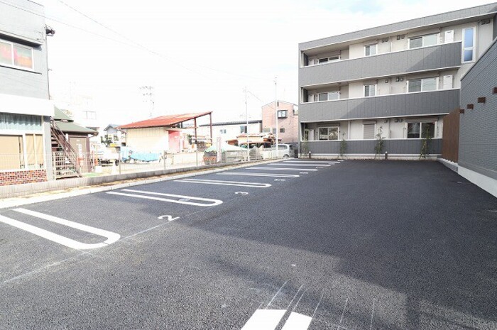 駐車場　駐車場