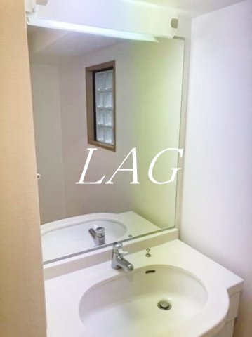 洗面設備　洗面台です。