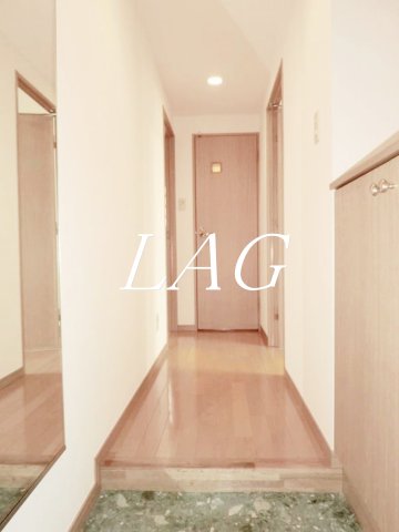 玄関　玄関です。