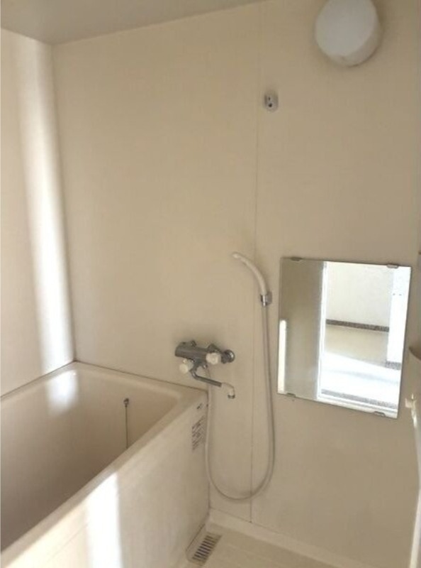 バス・シャワールーム　図面と現状に相違がある場合には現状を優先