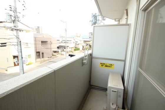 バルコニー　※別部屋の写真です