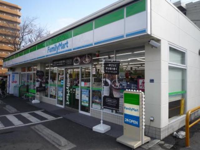 コンビニ　ファミリーマート板橋市場通り店（コンビニ）まで485m
