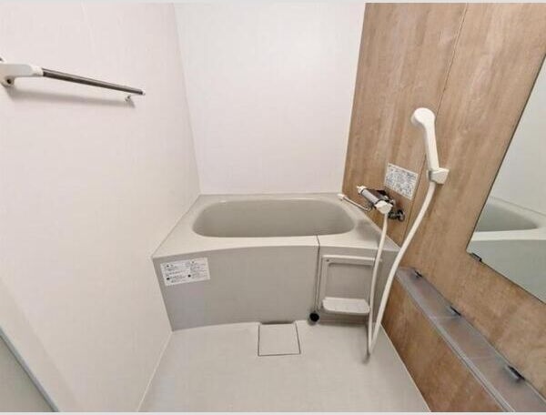 バス・シャワールーム　きれいなお風呂で快適バスタイム♪