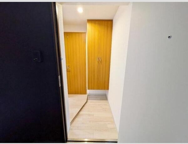 玄関　明るい玄関がお出迎えです☆