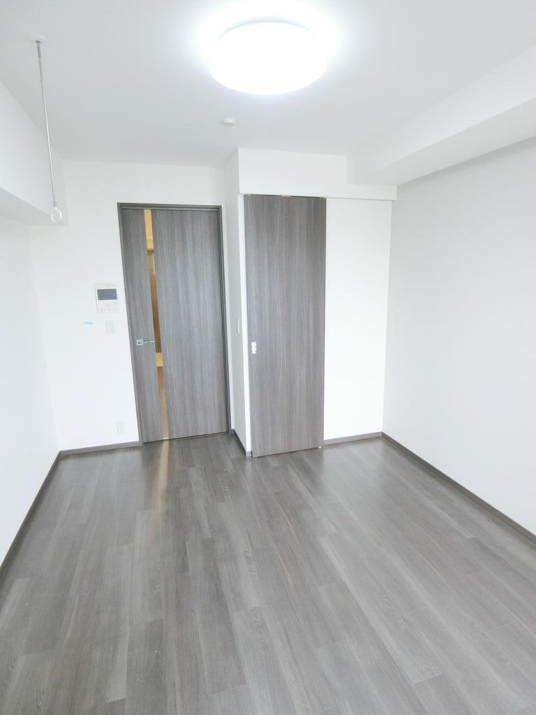 セキュリティ　同間取り別部屋の写真です