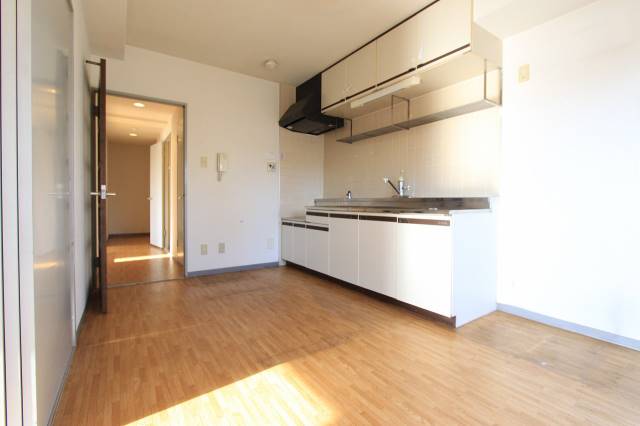 居室・リビング　広々リビング