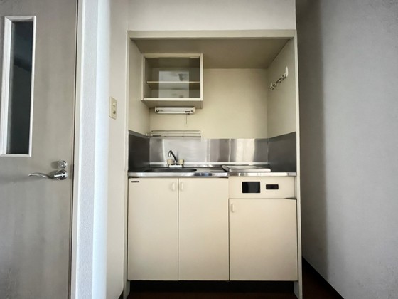 キッチン　※別部屋の写真です