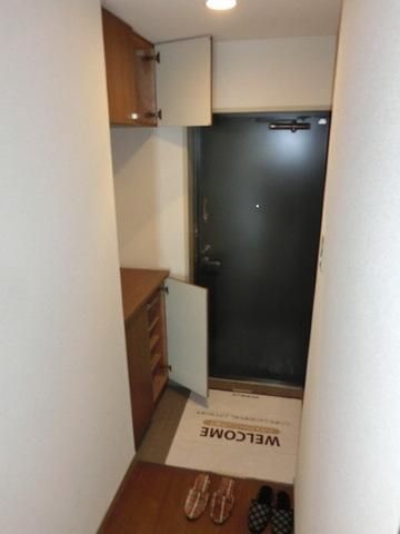 玄関　シューズボックスございます