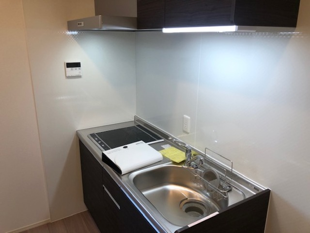 キッチン　システムキッチン（２口ＩＨコンロ）