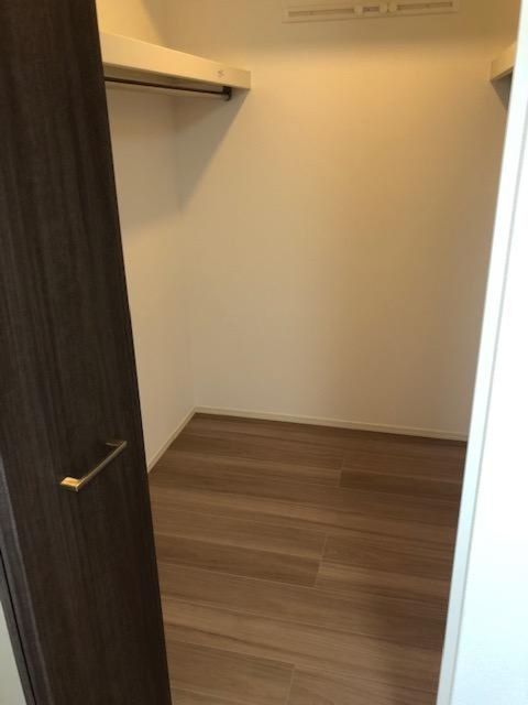 収納　ウォークインクローゼット