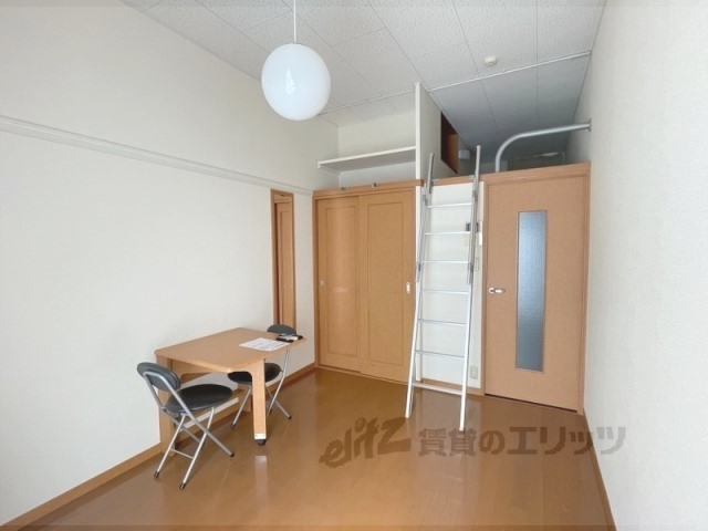 居室・リビング　洋室