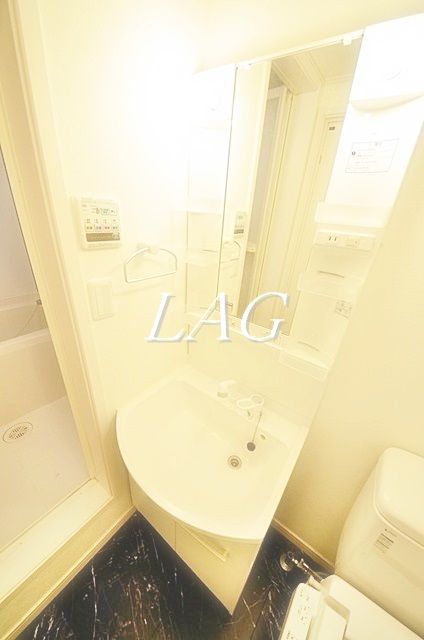 洗面設備　洗面台です。