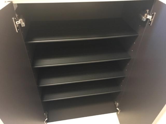 玄関　収納