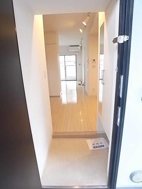 玄関　落ち着いた玄関です