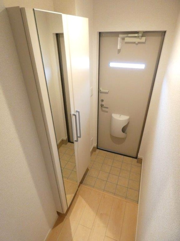 玄関　図面と現状に相違がある場合には現状を優先