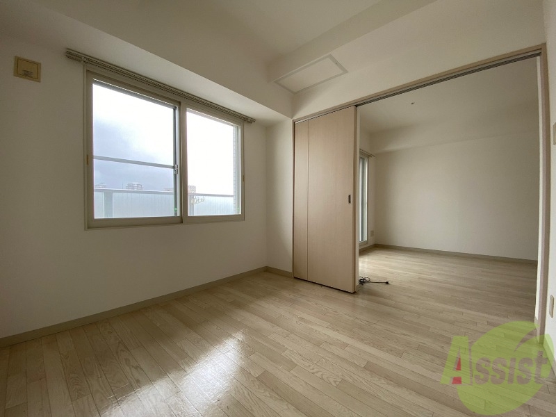 その他設備　別角度から寝室を撮ってみました。家具の配置もしやすそう。