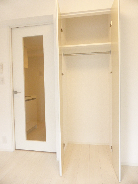 収納　※別部屋の参考写真です。