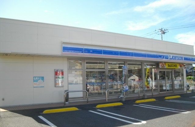 コンビニ　ローソン中川三丁目店（コンビニ）まで450m