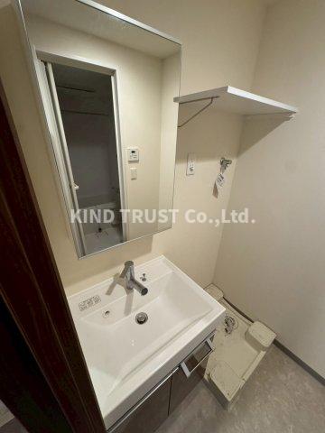 洗面設備　広い洗面スペース