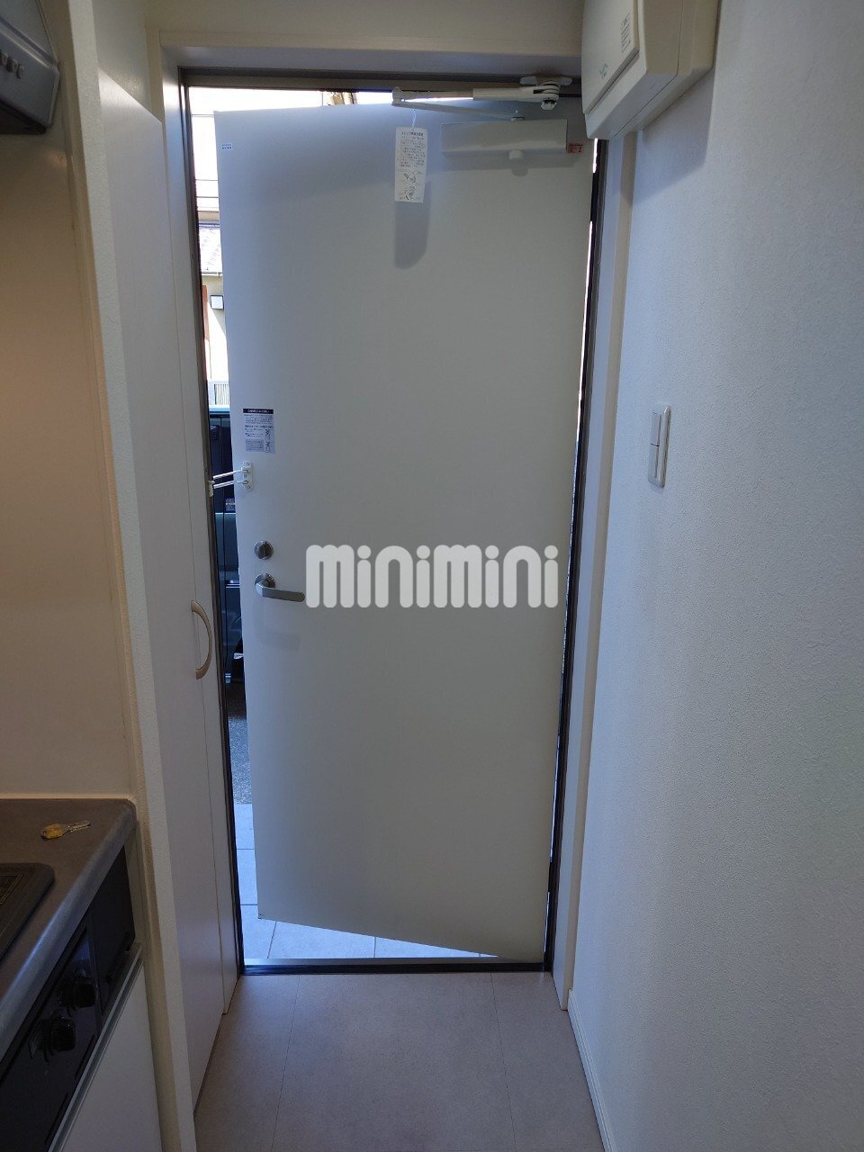 玄関　参考写真