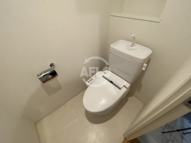 トイレ　アーデンタワー北堀江　温水洗浄便座