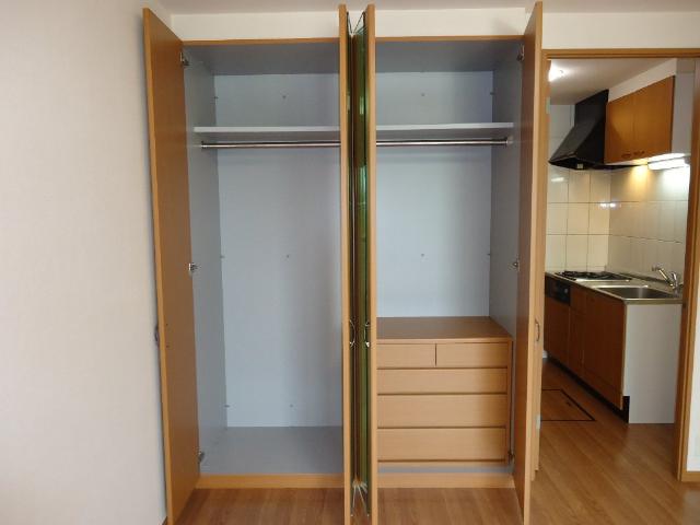 収納　クローゼット