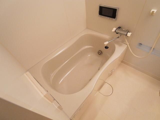 バス・シャワールーム　☆TV付き☆