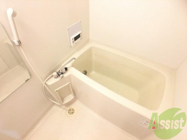 バス・シャワールーム　追い炊きが付いているのでゆったりできそうですね