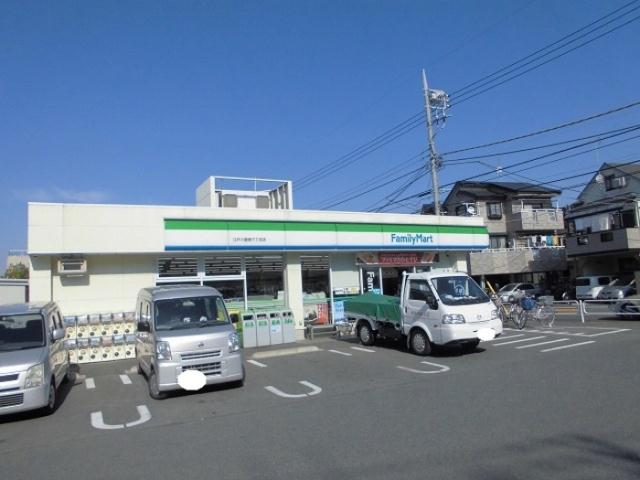 その他　ファミリーマート江戸川鹿骨六丁目店（その他）まで158m