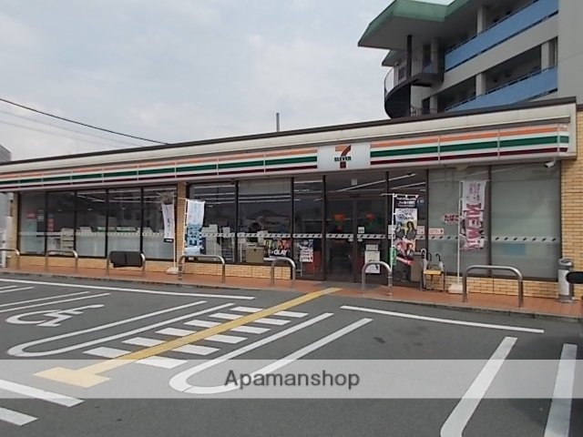 コンビニ　セブンイレブン　大和高田三倉堂南店（コンビニ）まで399m