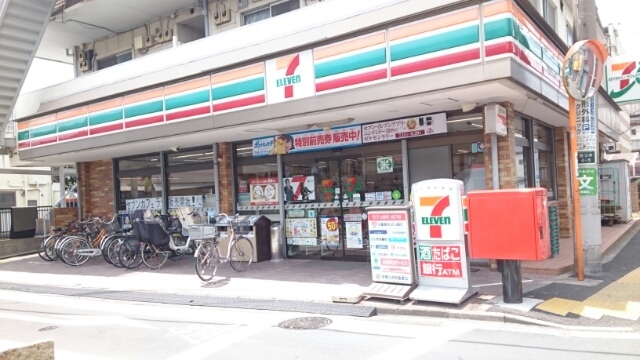 コンビニ　セブンイレブン（コンビニ）まで53m