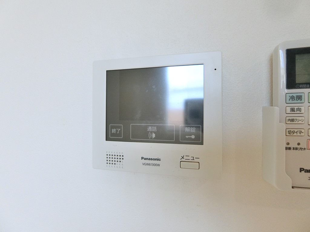 セキュリティ　モニター付きインターホン