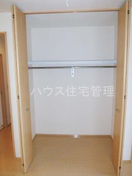 収納　クローゼット