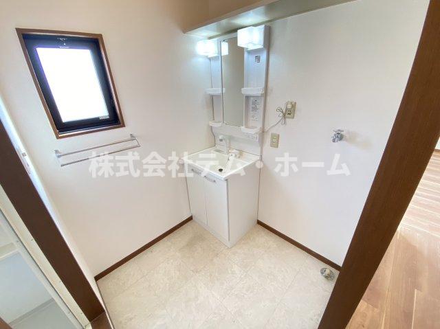 洗面設備　洗面所です