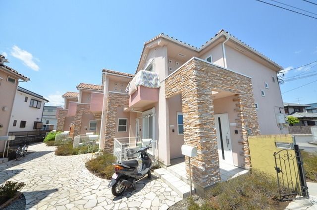 建物外観　♪西洋風のお洒落な建物♪