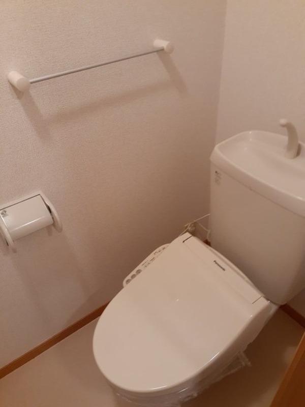 トイレ　図面と現状に相違がある場合には現状を優先