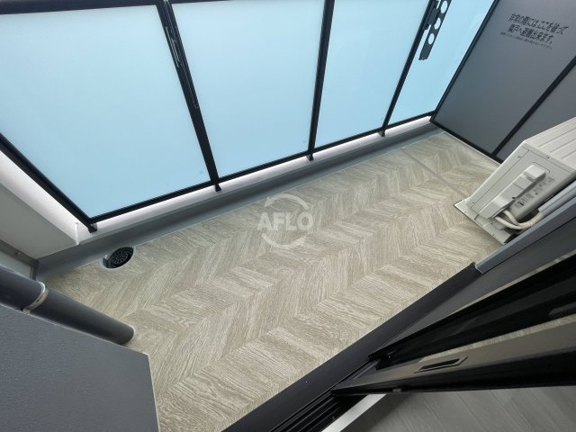 バルコニー　Louis Residence 弁天町　バルコニー