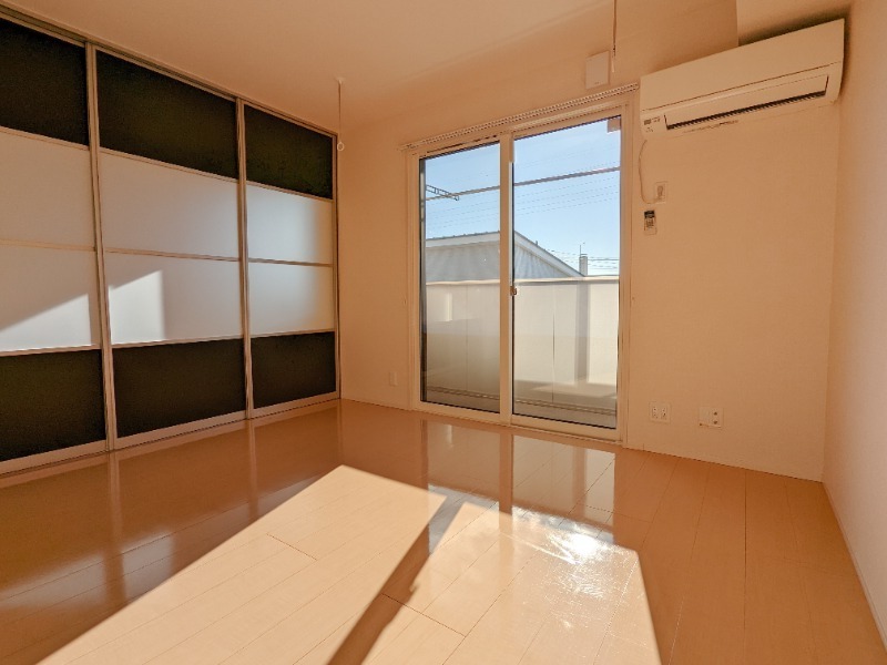 居室・リビング　図面と現状に相違がある場合には現状を優先