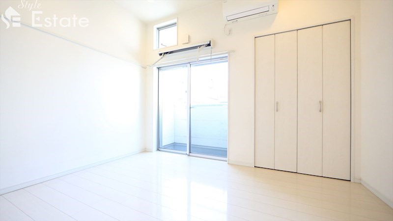 居室・リビング　内装