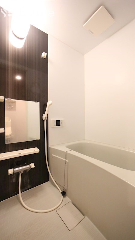 バス・シャワールーム　バスルーム