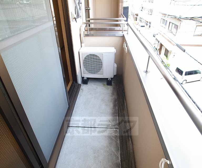 バルコニー　メインのベランダです。