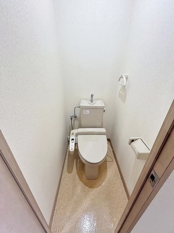 トイレ　★温水洗浄便座★